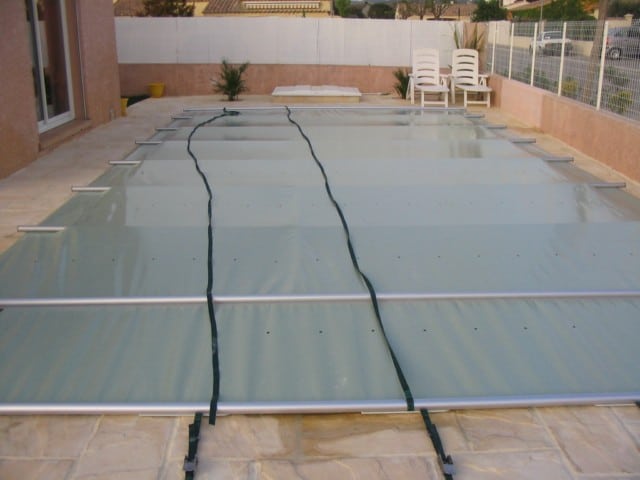 bâche motorisée pour piscine Toulon